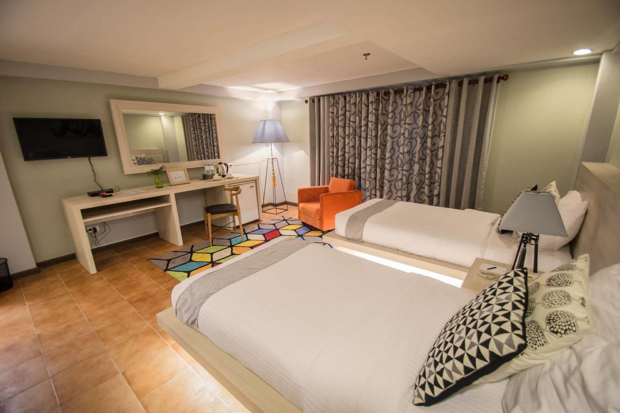 Almont City Hotel Butuan City Екстериор снимка