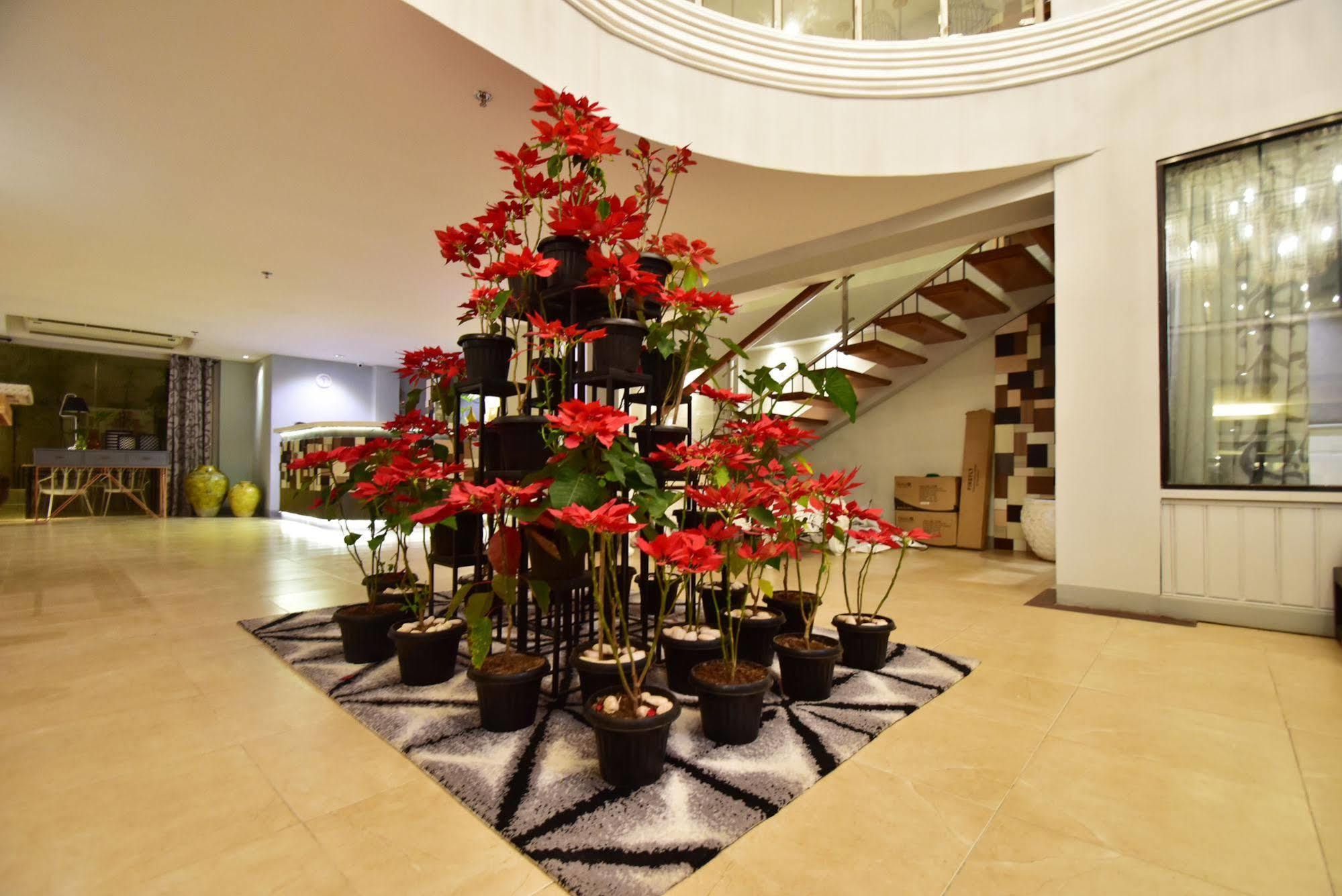 Almont City Hotel Butuan City Екстериор снимка